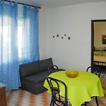 Apartman By The Sea Trpanj, Peljesac - 16570 *